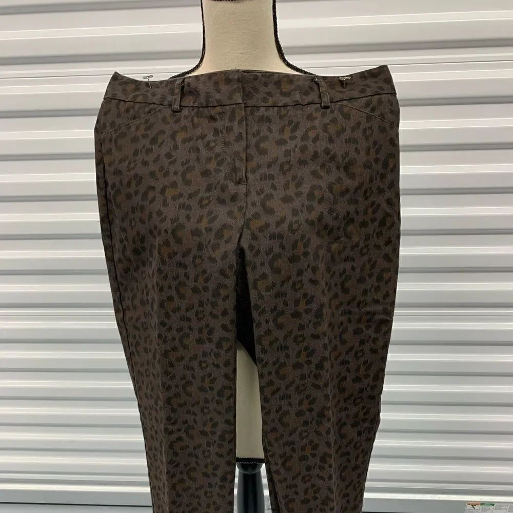 Larry Levine Capris 